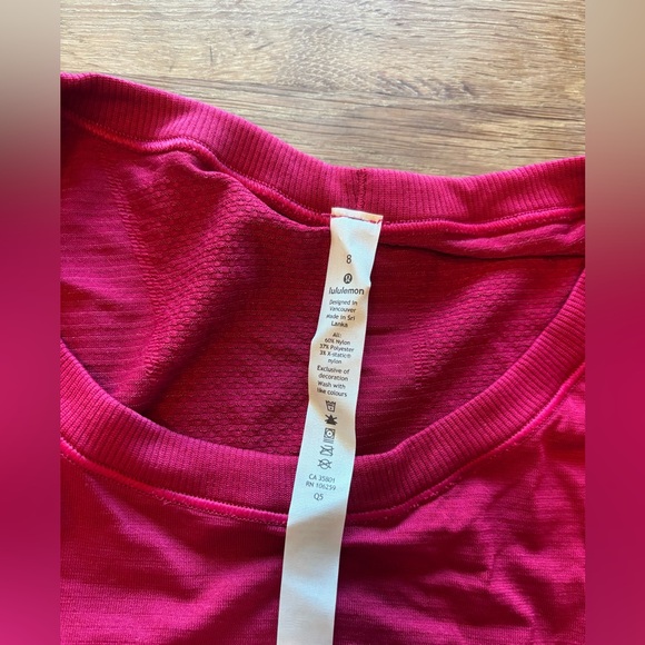 Lululemon Red Swiftly Tech LS Breeze Long Sleeved Tee Size 8—NWT - Picture 3 of 3
